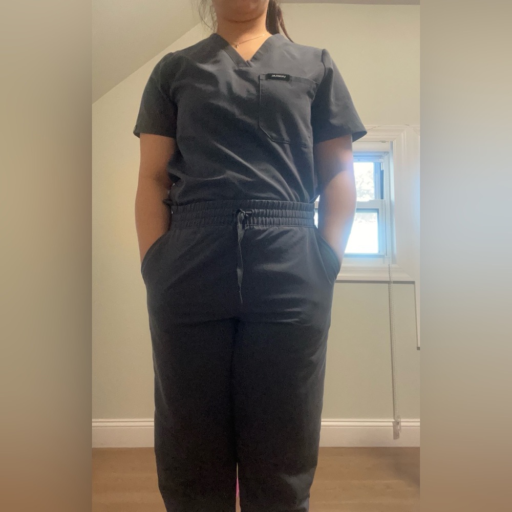 Women's Gray Scrub Set